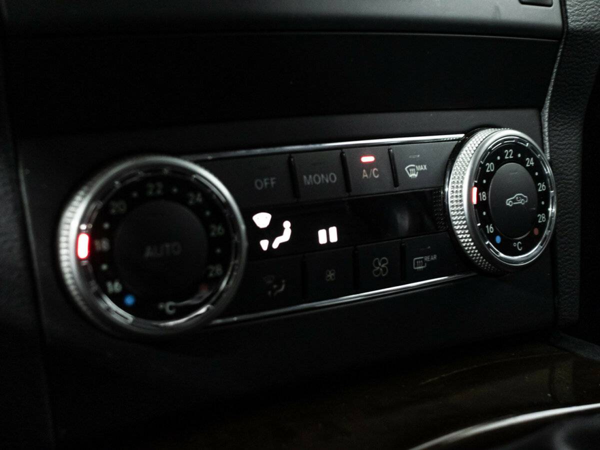 Mercedes-Benz GLK-Класс с пробегом — 2011 год. Фото: #13