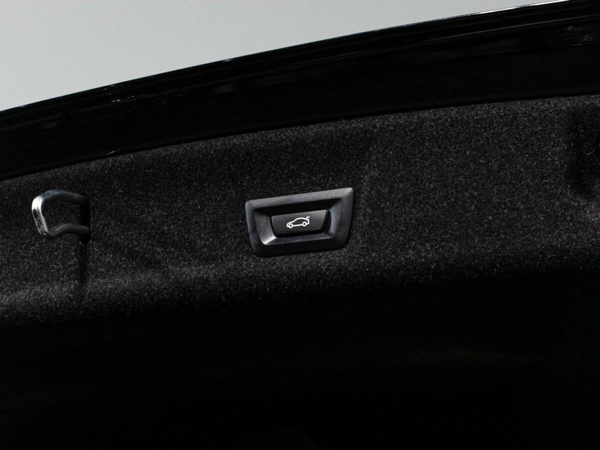 BMW 3 серии с пробегом — 2019 год. Фото: #23