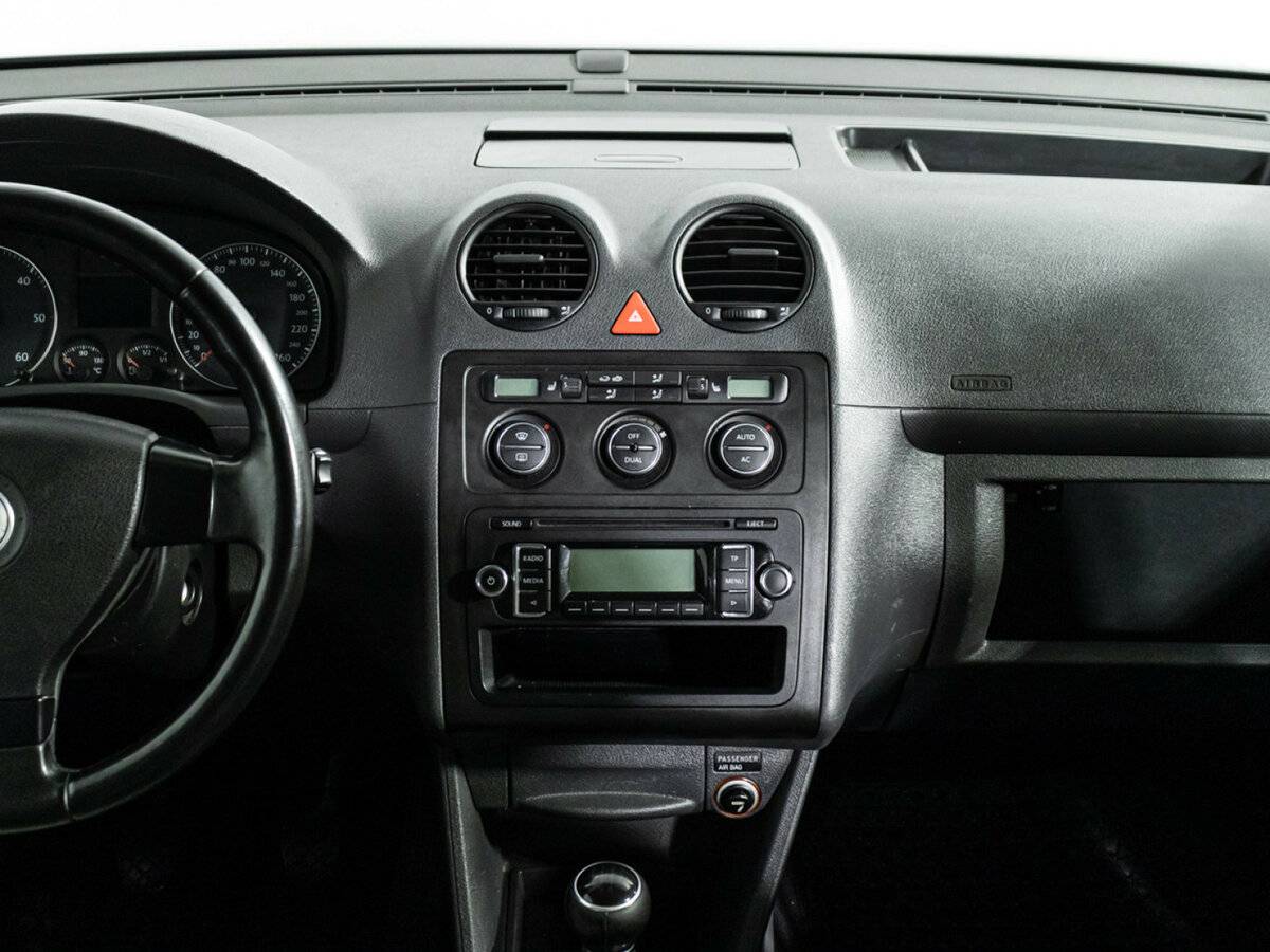 Volkswagen Caddy с пробегом — 2008 год. Фото: #11