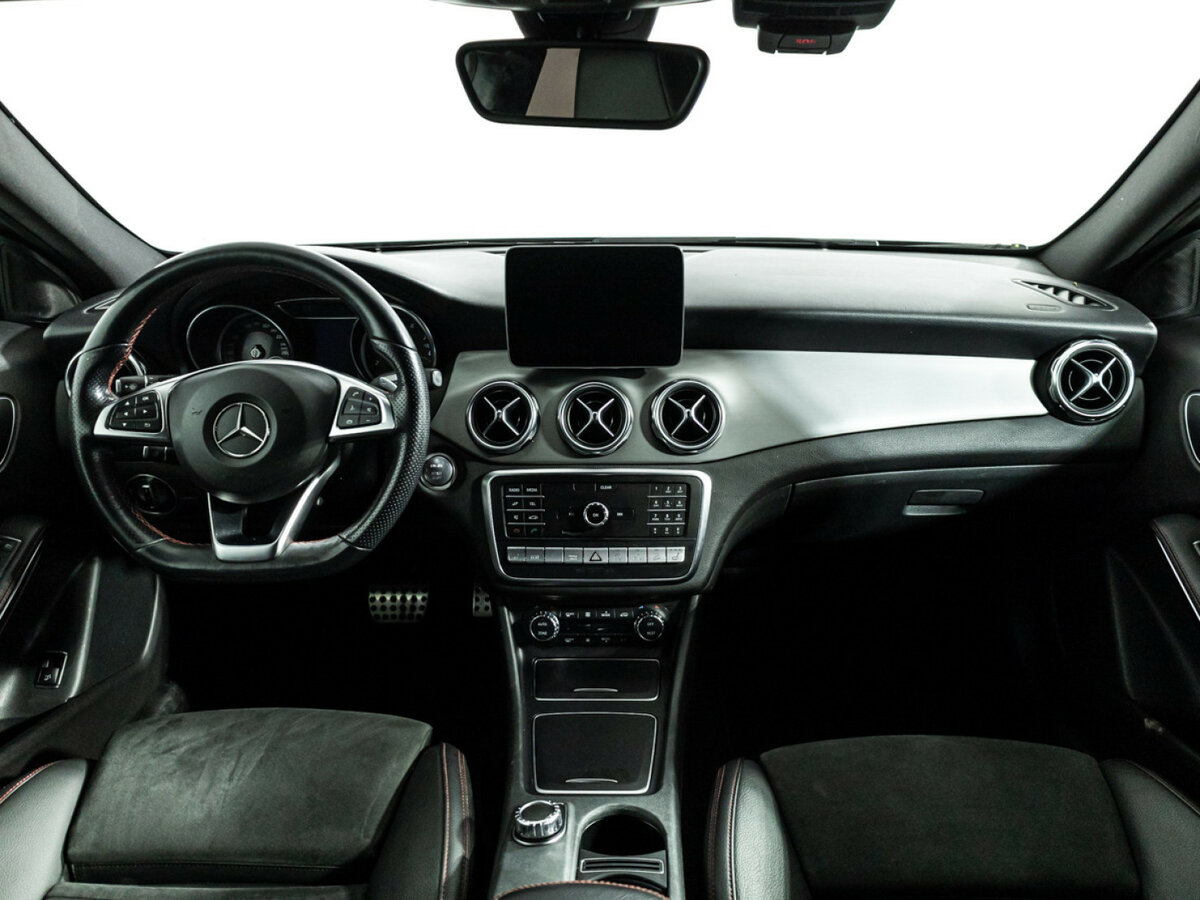 Mercedes-Benz GLA с пробегом — 2019 год. Фото: #12