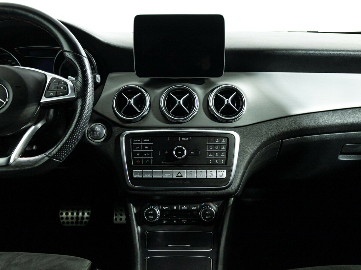 Mercedes-Benz GLA с пробегом — 2019 год. Фото: #13