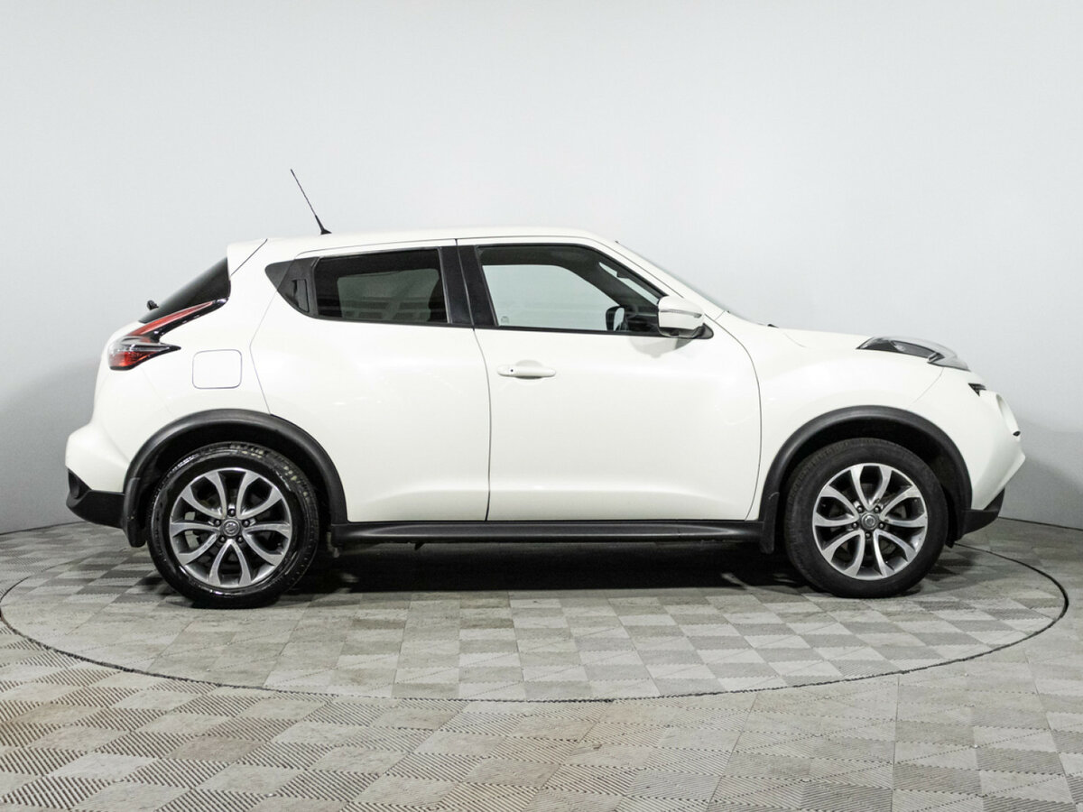Nissan Juke с пробегом — 2015 год. Фото: #3