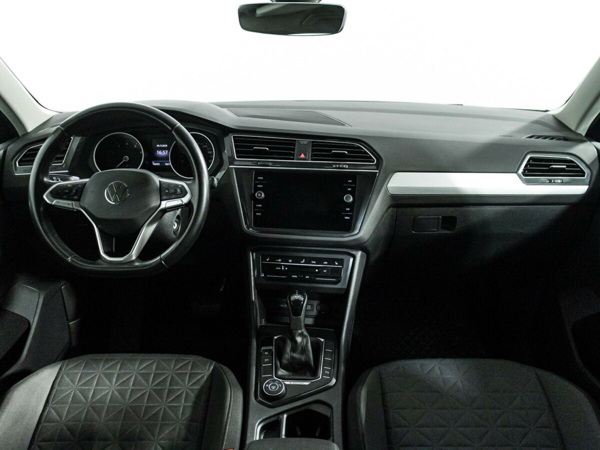 Volkswagen Tiguan с пробегом — 2021 год. Фото: #11