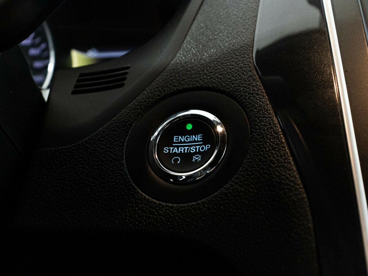 Ford Explorer с пробегом — 2018 год. Фото: #16