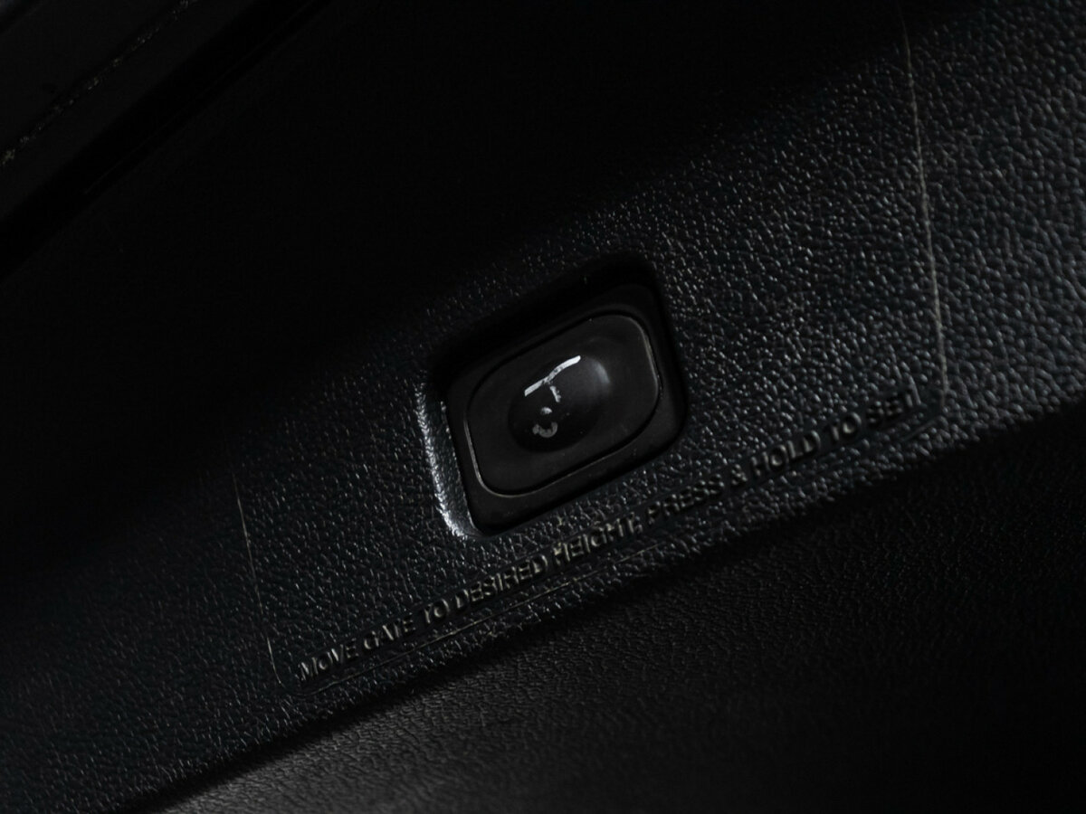 Ford Explorer с пробегом — 2018 год. Фото: #21