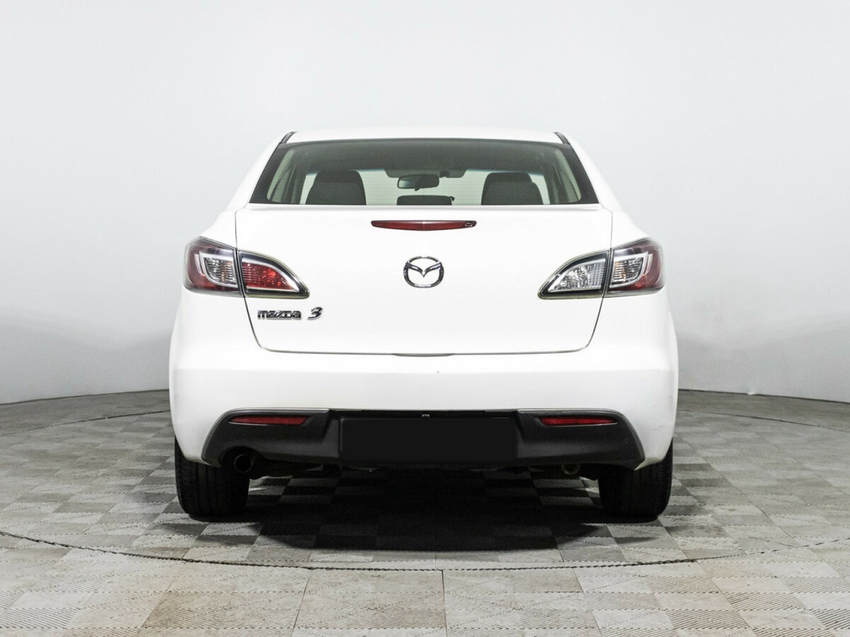 Mazda 3 с пробегом — 2010 год. Фото: #5