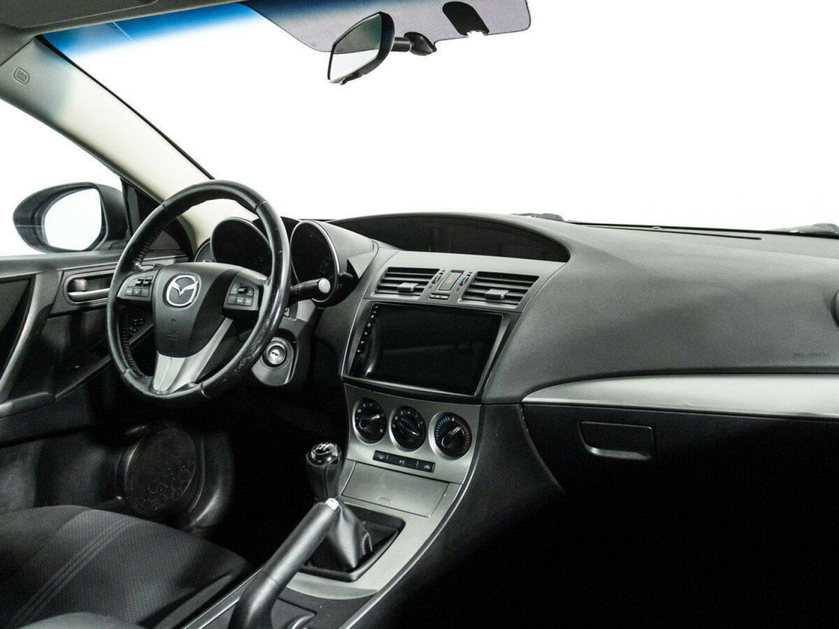 Mazda 3 с пробегом — 2010 год. Фото: #8