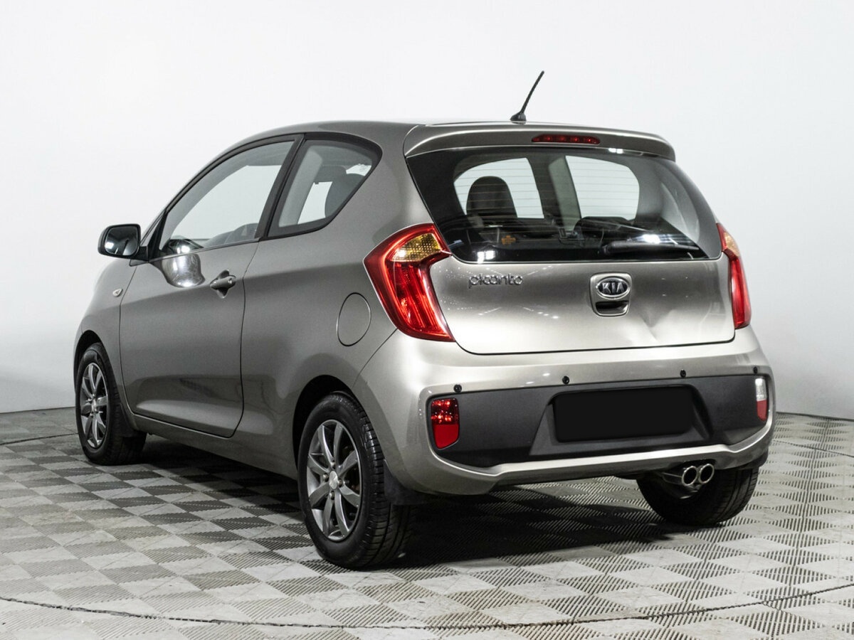 Kia Picanto с пробегом — 2011 год. Фото: #6