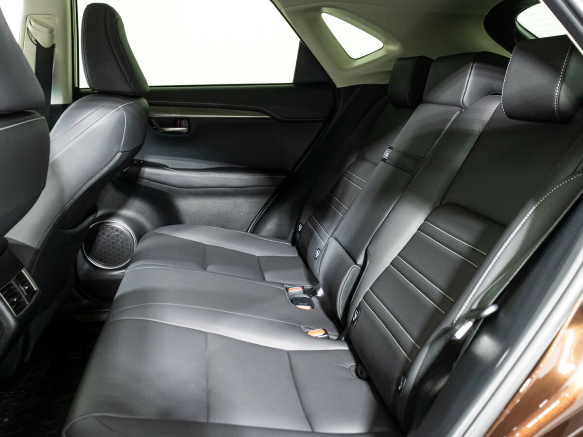 Lexus NX с пробегом — 2019 год. Фото: #9