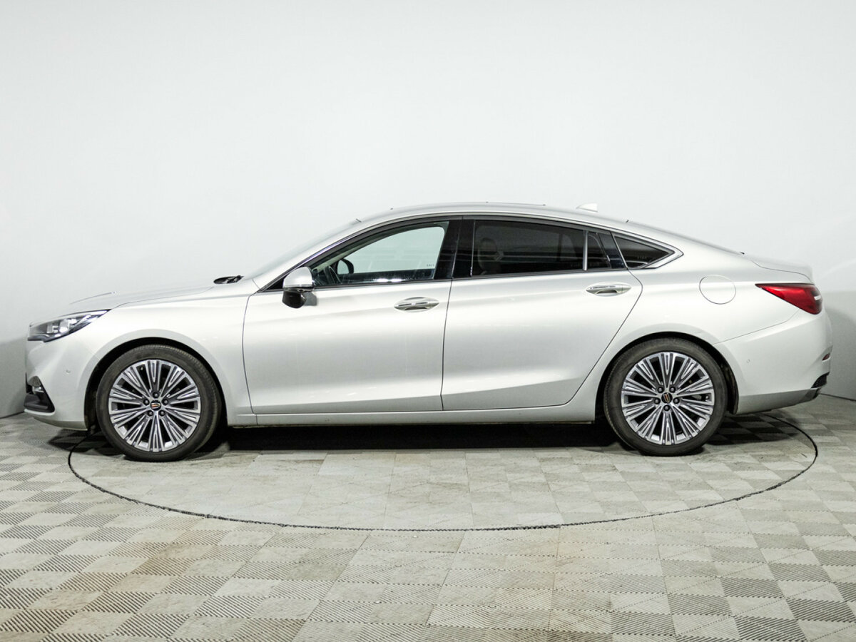 Hongqi H5 с пробегом — 2022 год. Фото: #7