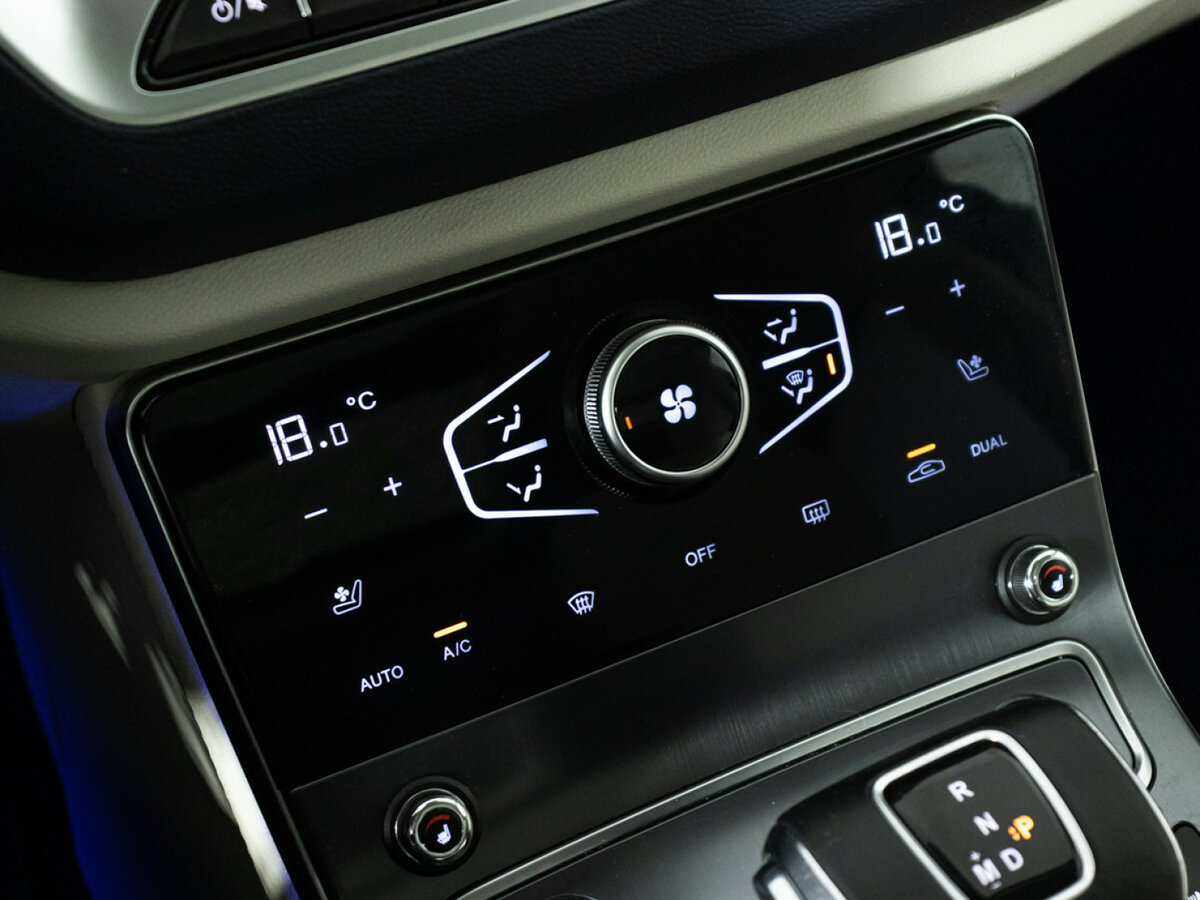 Hongqi H5 с пробегом — 2022 год. Фото: #19