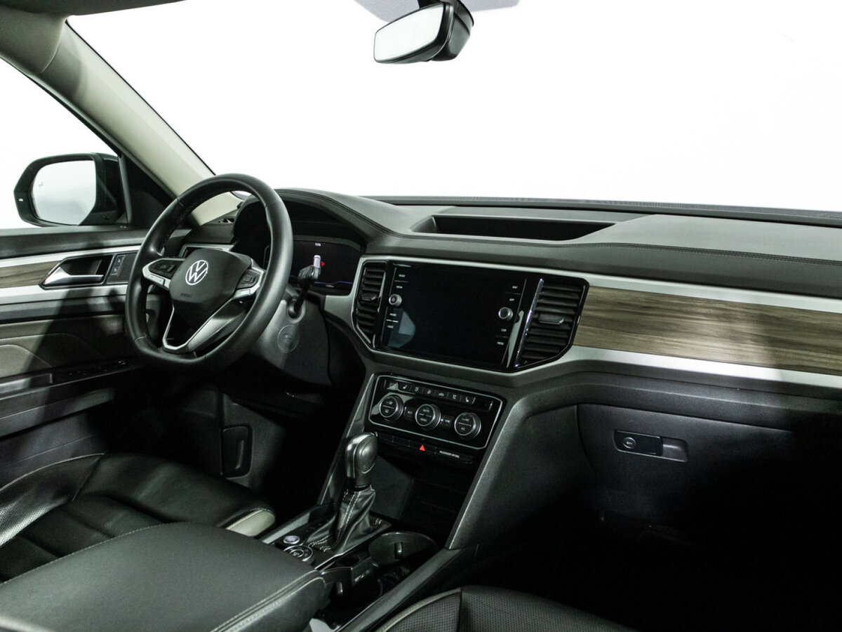 Volkswagen Teramont с пробегом — 2021 год. Фото: #6