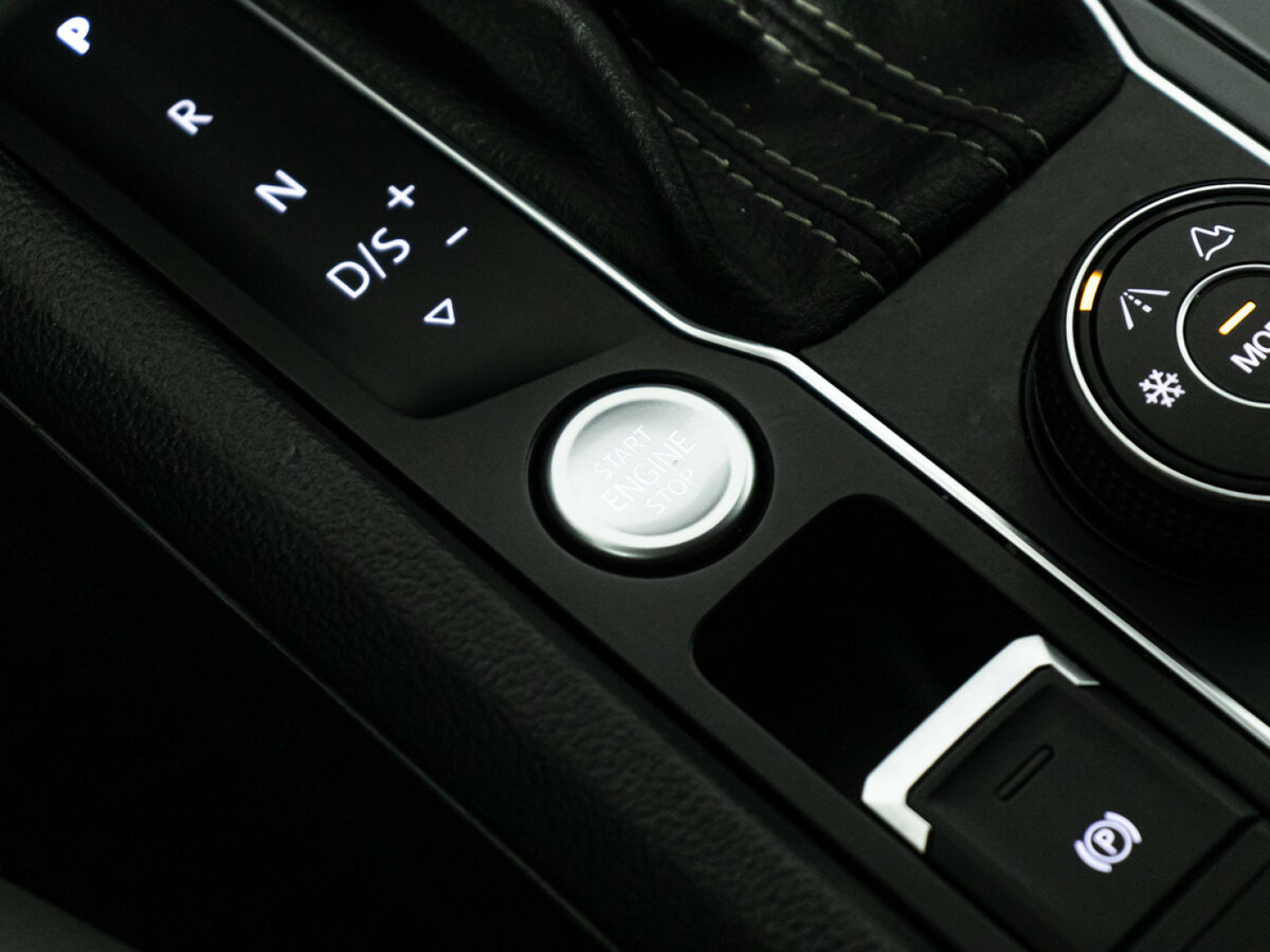 Volkswagen Teramont с пробегом — 2021 год. Фото: #16