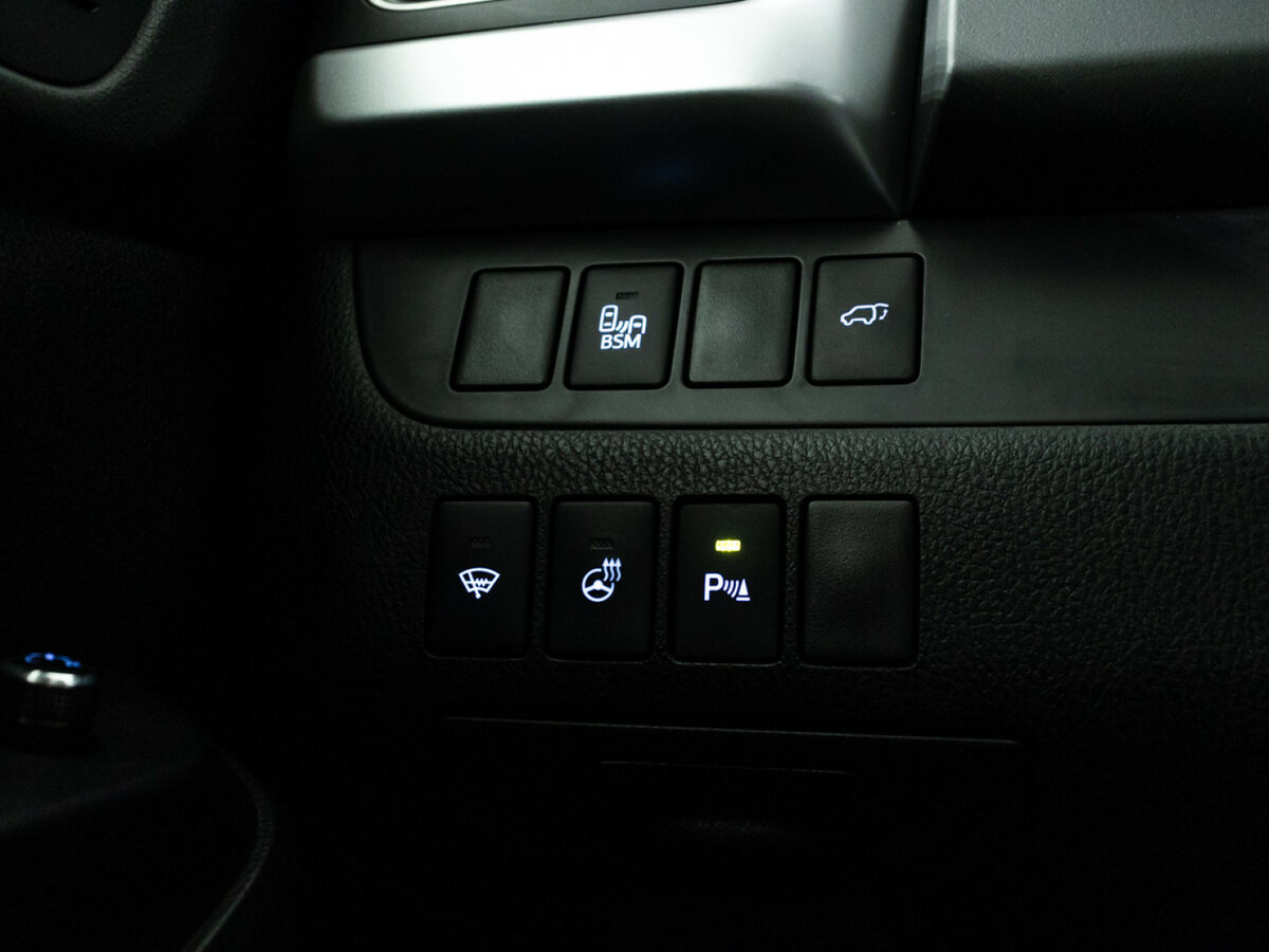 Toyota Highlander с пробегом — 2014 год. Фото: #18