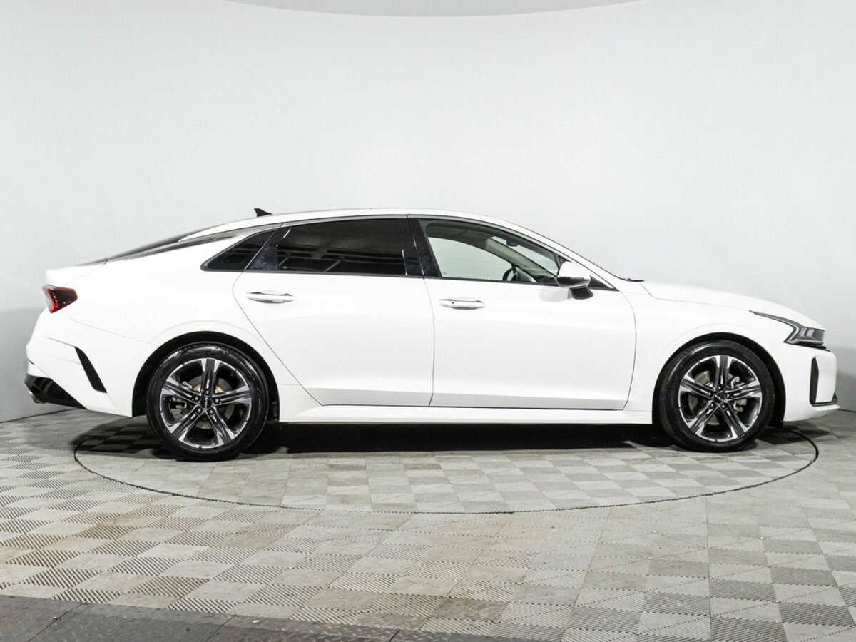 Kia K5 с пробегом — 2022 год. Фото: #3