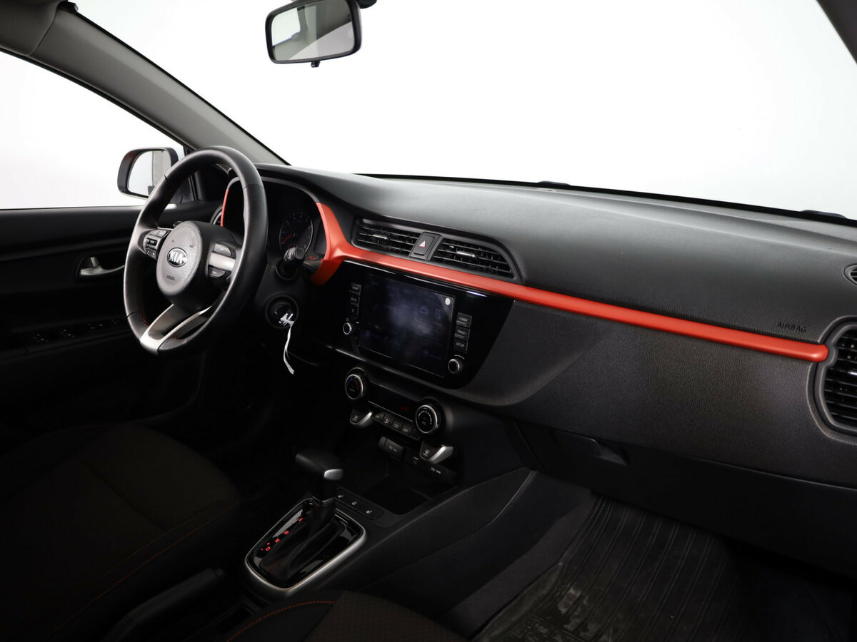 Kia Rio с пробегом — 2021 год. Фото: #7