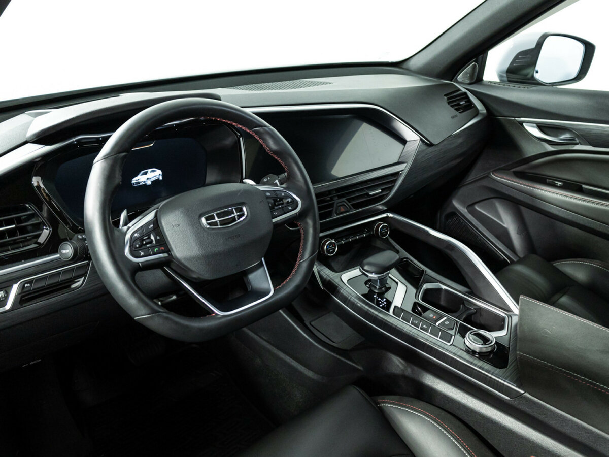 Geely Tugella с пробегом — 2023 год. Фото: #8