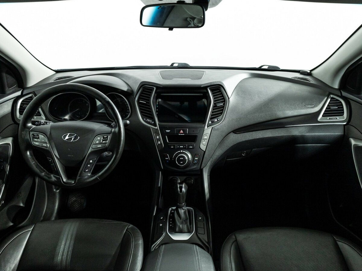 Hyundai Santa Fe с пробегом — 2017 год. Фото: #10