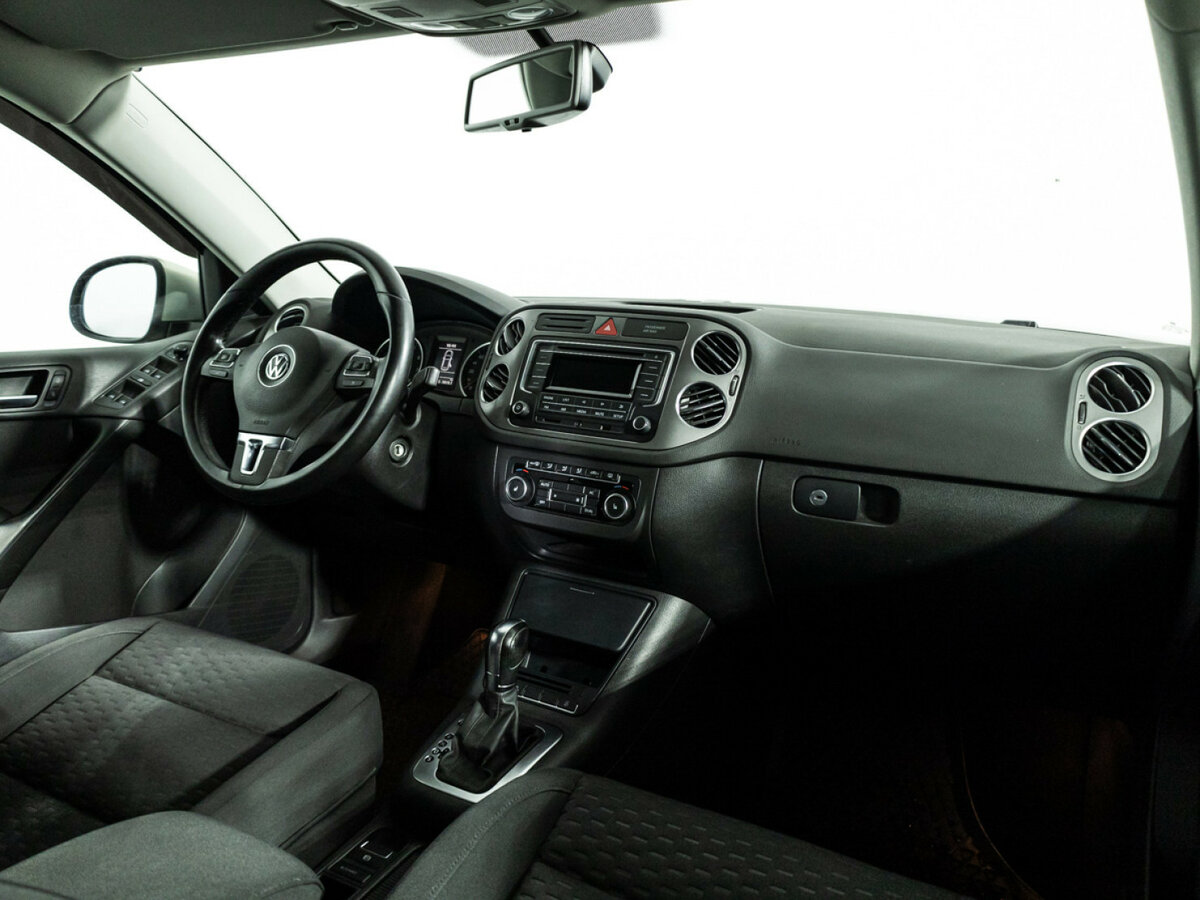 Volkswagen Tiguan с пробегом — 2011 год. Фото: #8