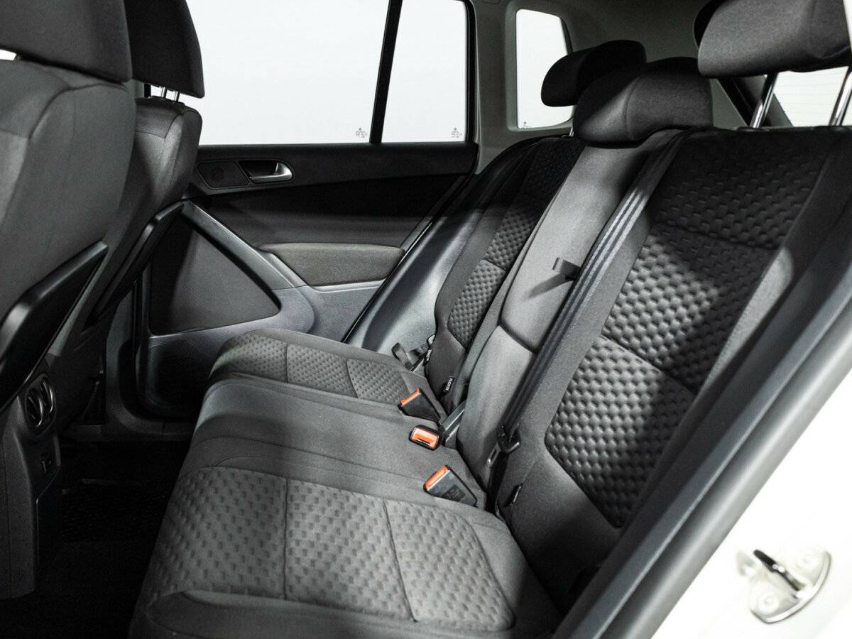 Volkswagen Tiguan с пробегом — 2011 год. Фото: #9