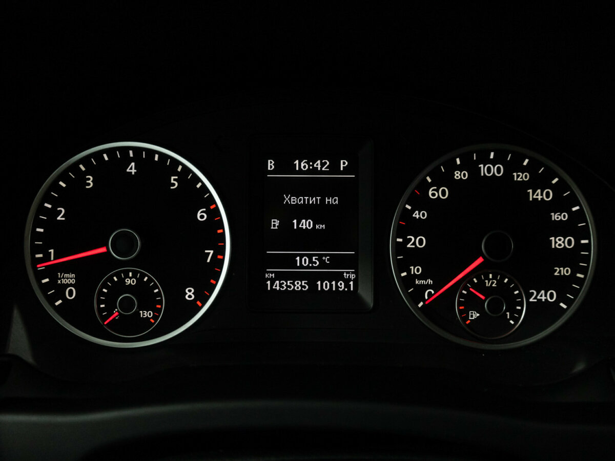 Volkswagen Tiguan с пробегом — 2011 год. Фото: #11