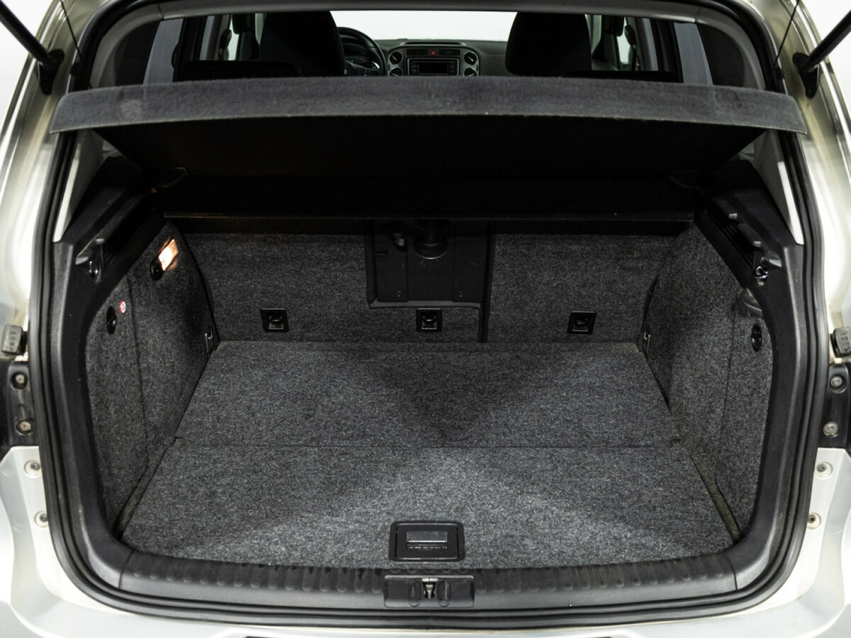 Volkswagen Tiguan с пробегом — 2011 год. Фото: #16