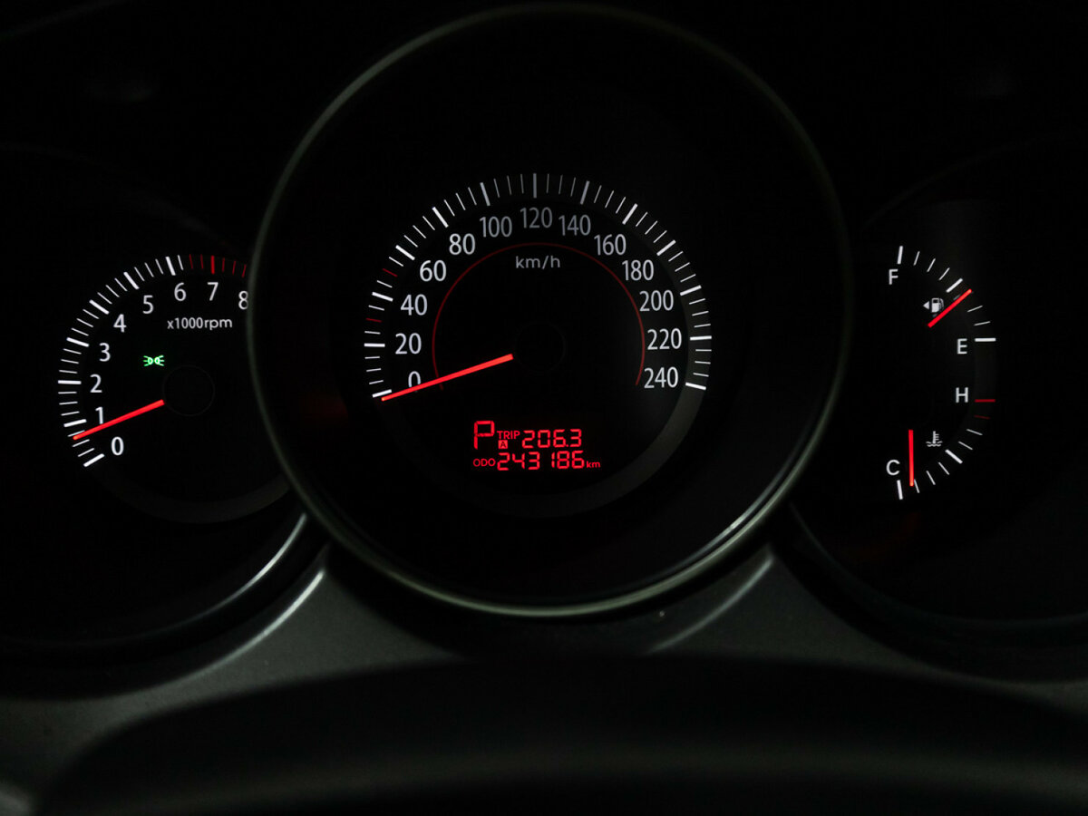 Kia Magentis с пробегом — 2010 год. Фото: #11