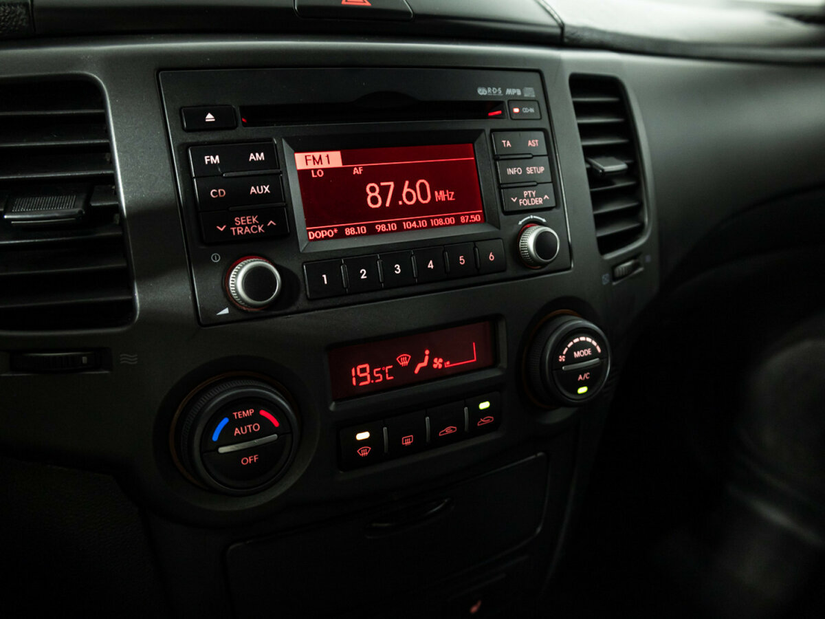 Kia Magentis с пробегом — 2010 год. Фото: #14