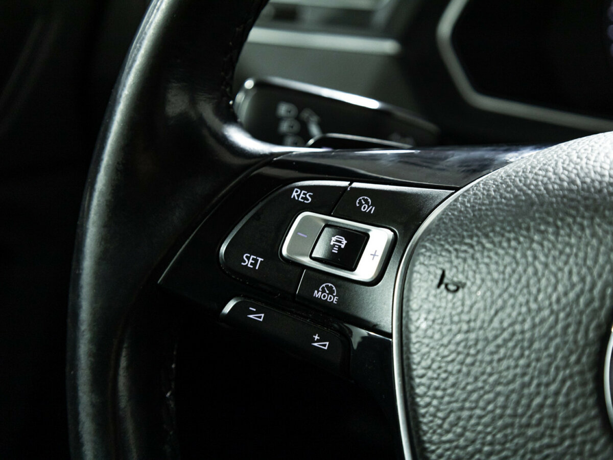 Volkswagen Tiguan с пробегом — 2018 год. Фото: #21