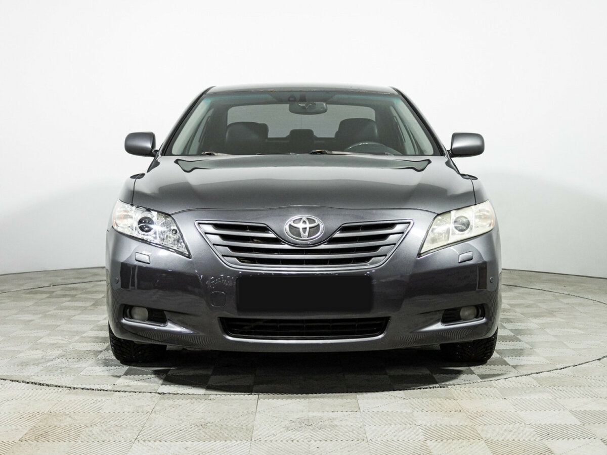 Toyota Camry с пробегом — 2008 год. Фото: #1