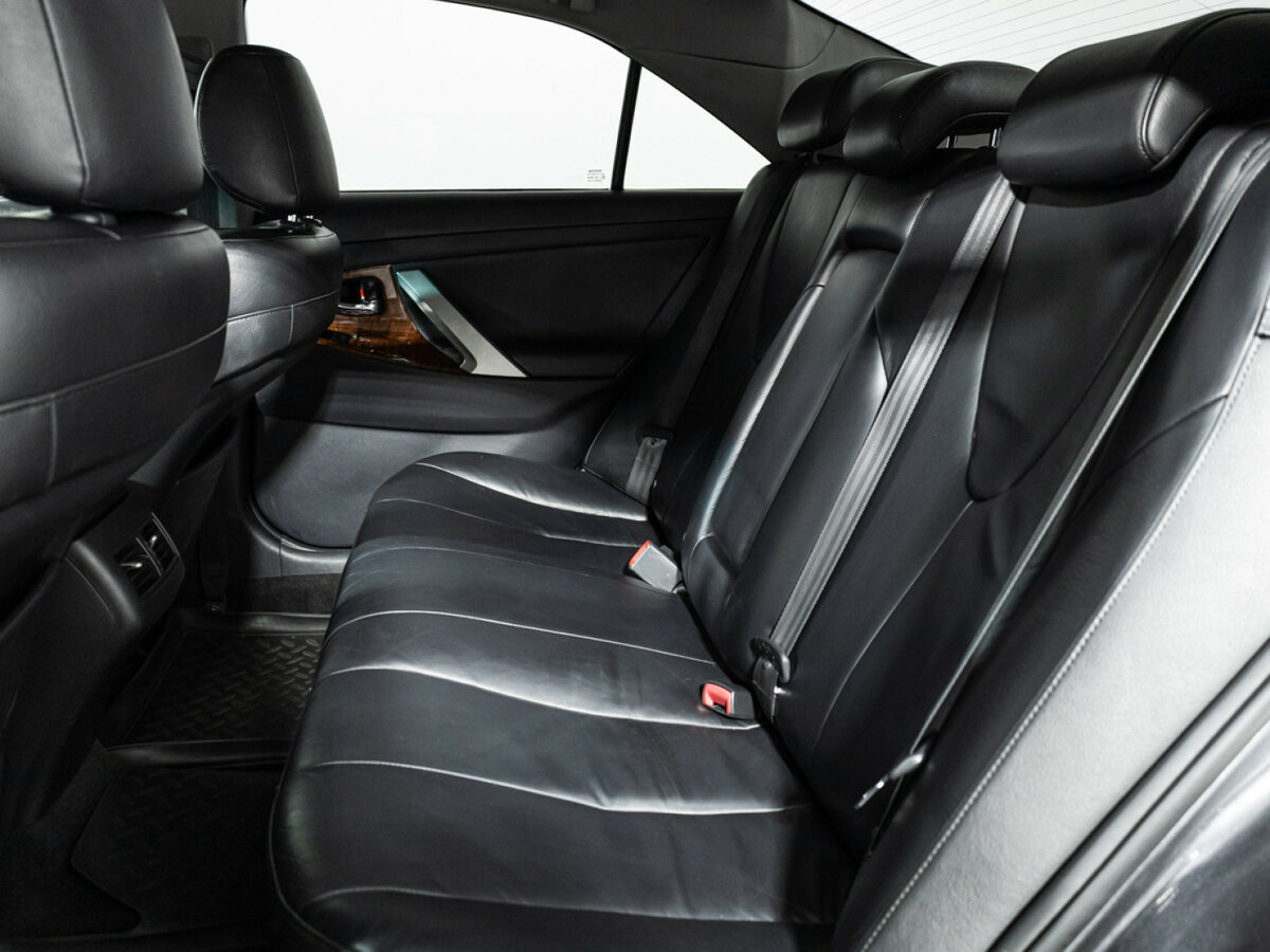 Toyota Camry с пробегом — 2008 год. Фото: #9