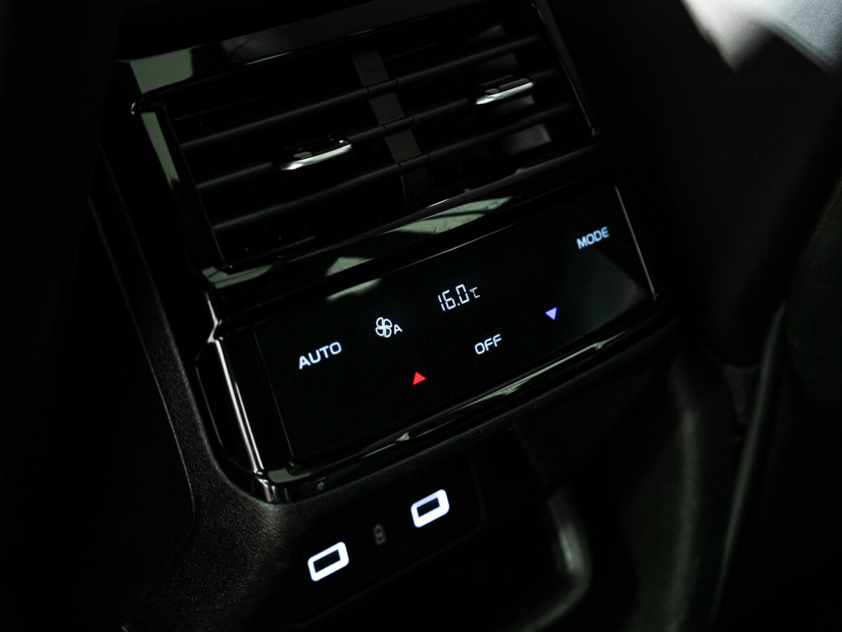 Geely Monjaro с пробегом — 2023 год. Фото: #23