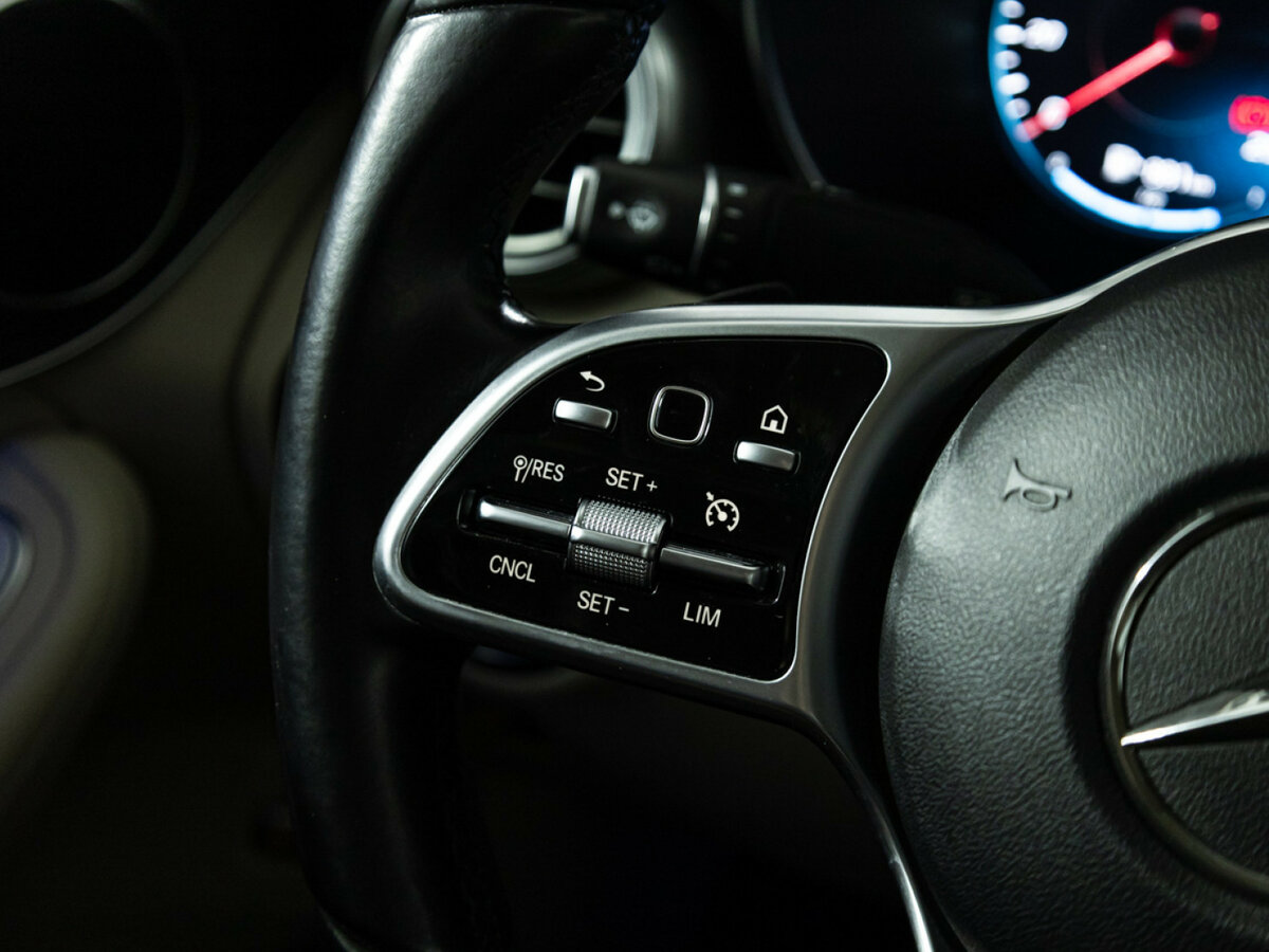 Mercedes-Benz GLC Coupe с пробегом — 2021 год. Фото: #15