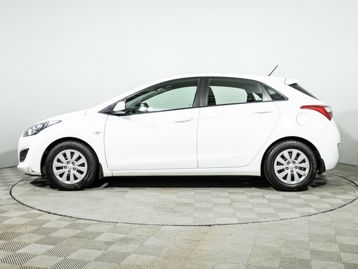 Hyundai i30 с пробегом — 2015 год. Фото: #7