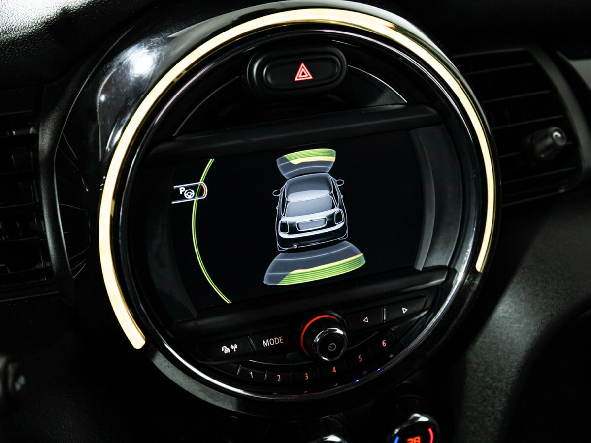 Mini Hatch с пробегом — 2014 год. Фото: #14