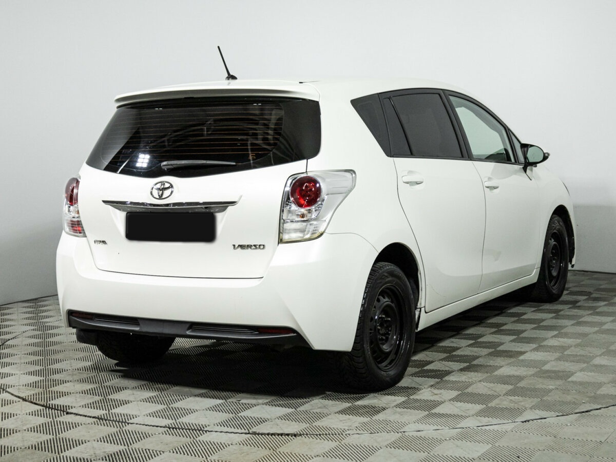 Toyota Verso с пробегом — 2013 год. Фото: #4