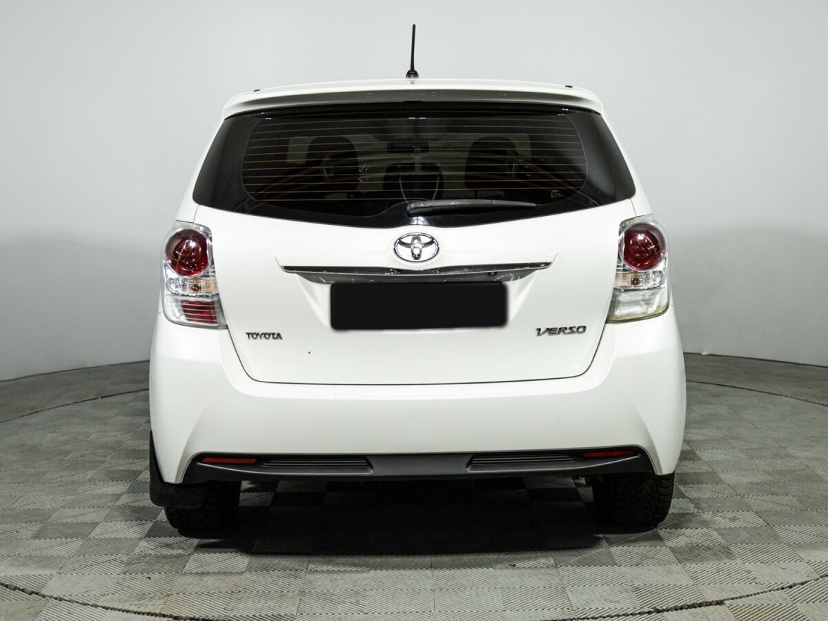 Toyota Verso с пробегом — 2013 год. Фото: #5