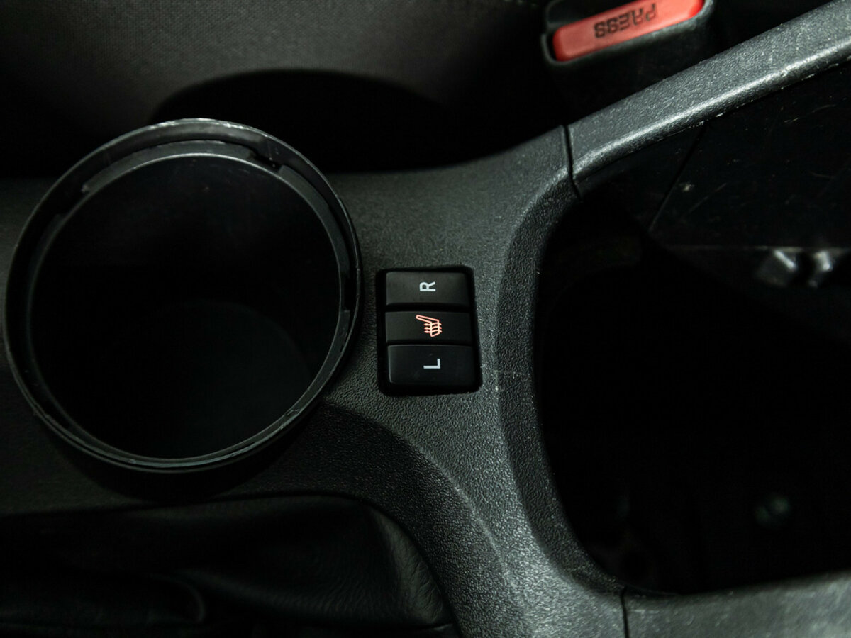 Toyota Verso с пробегом — 2013 год. Фото: #16