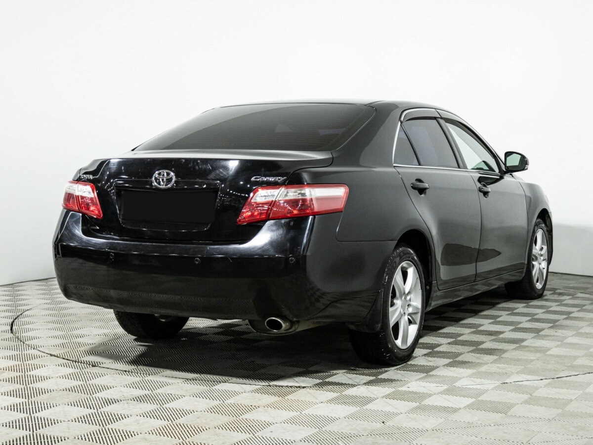 Toyota Camry с пробегом — 2010 год. Фото: #3