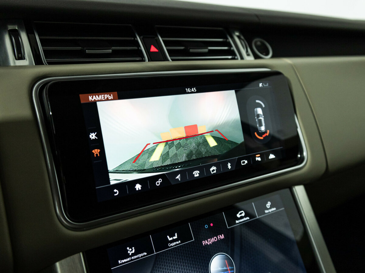 Land Rover Range Rover с пробегом — 2021 год. Фото: #15