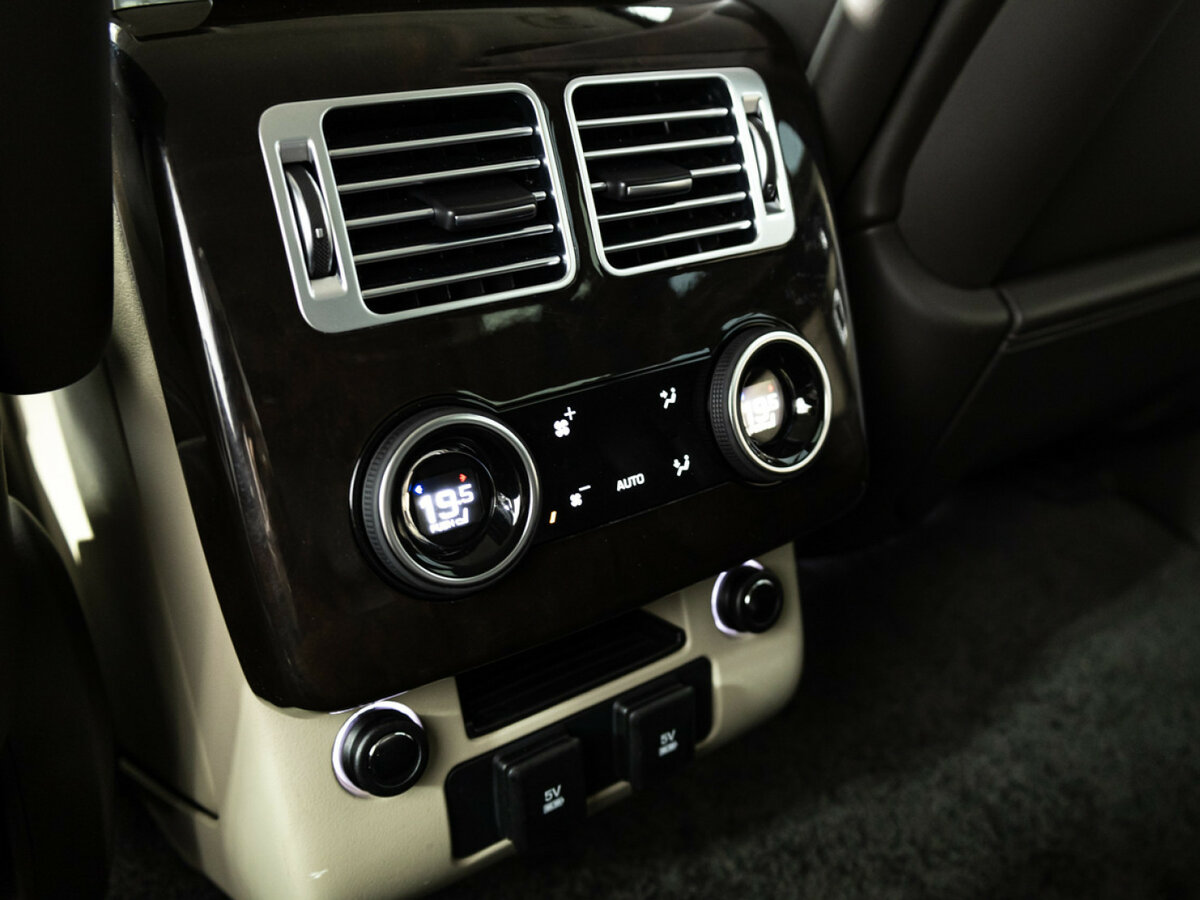 Land Rover Range Rover с пробегом — 2021 год. Фото: #20