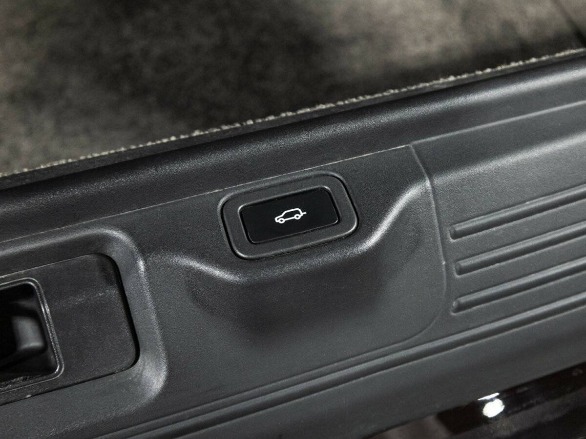 Land Rover Range Rover с пробегом — 2021 год. Фото: #23