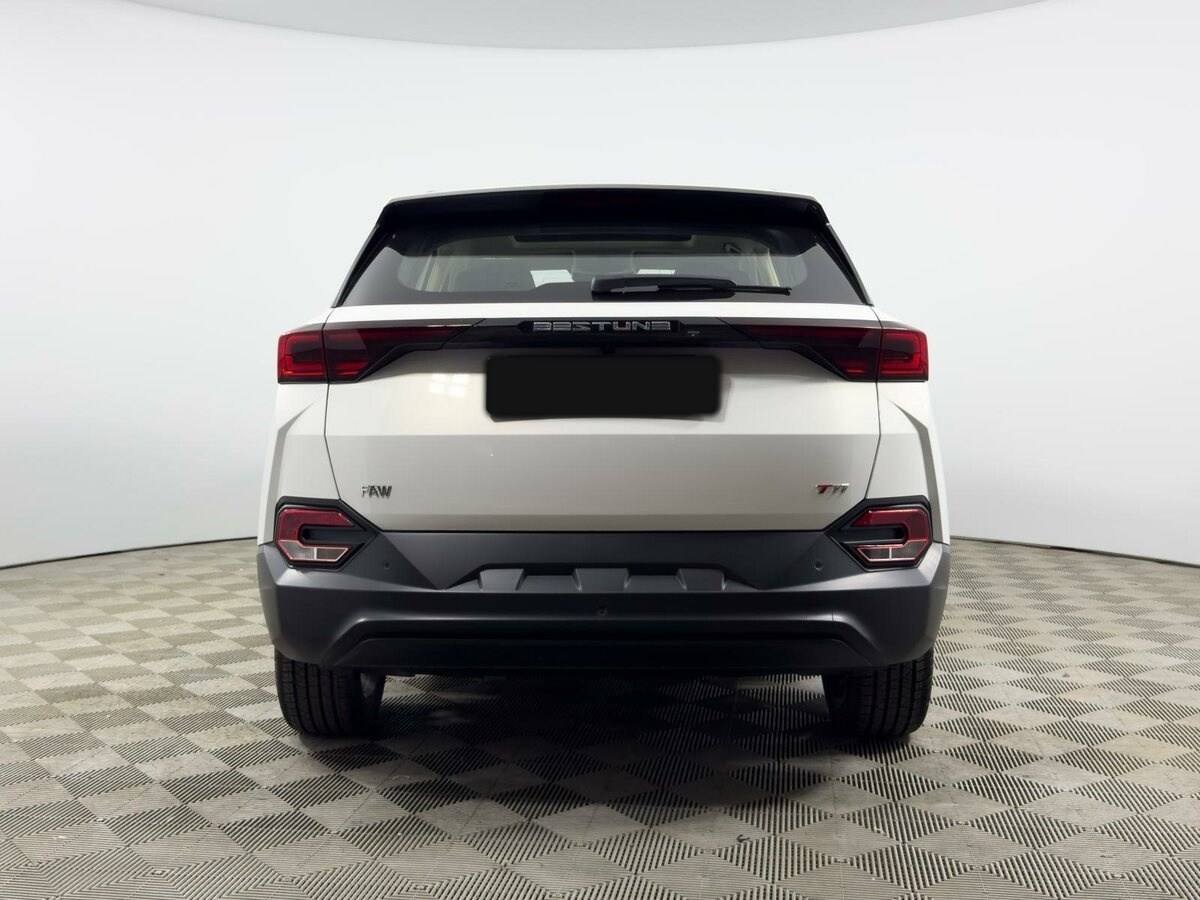 FAW Bestune T77 с пробегом — 2024 год. Фото: #3