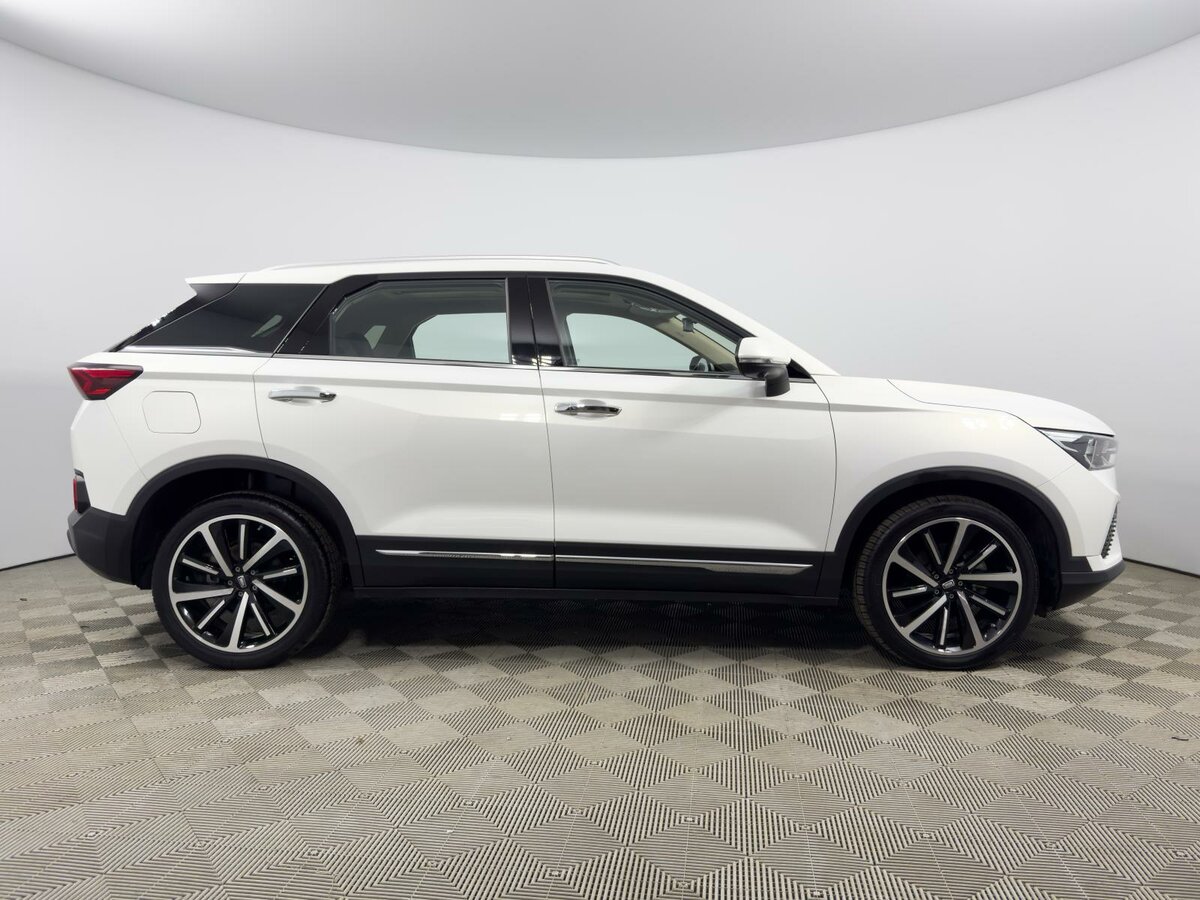 FAW Bestune T77 с пробегом — 2024 год. Фото: #4