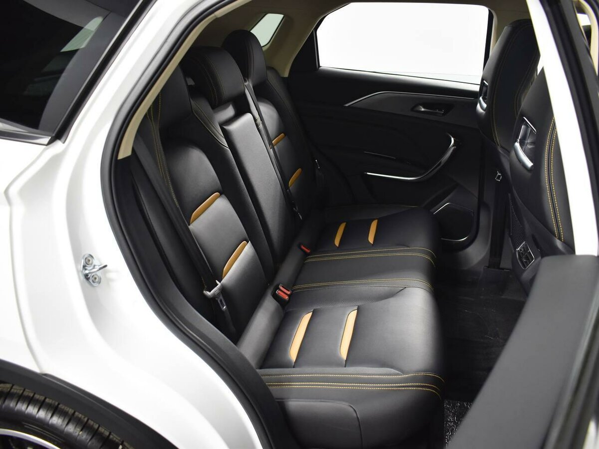 FAW Bestune T77 с пробегом — 2024 год. Фото: #6