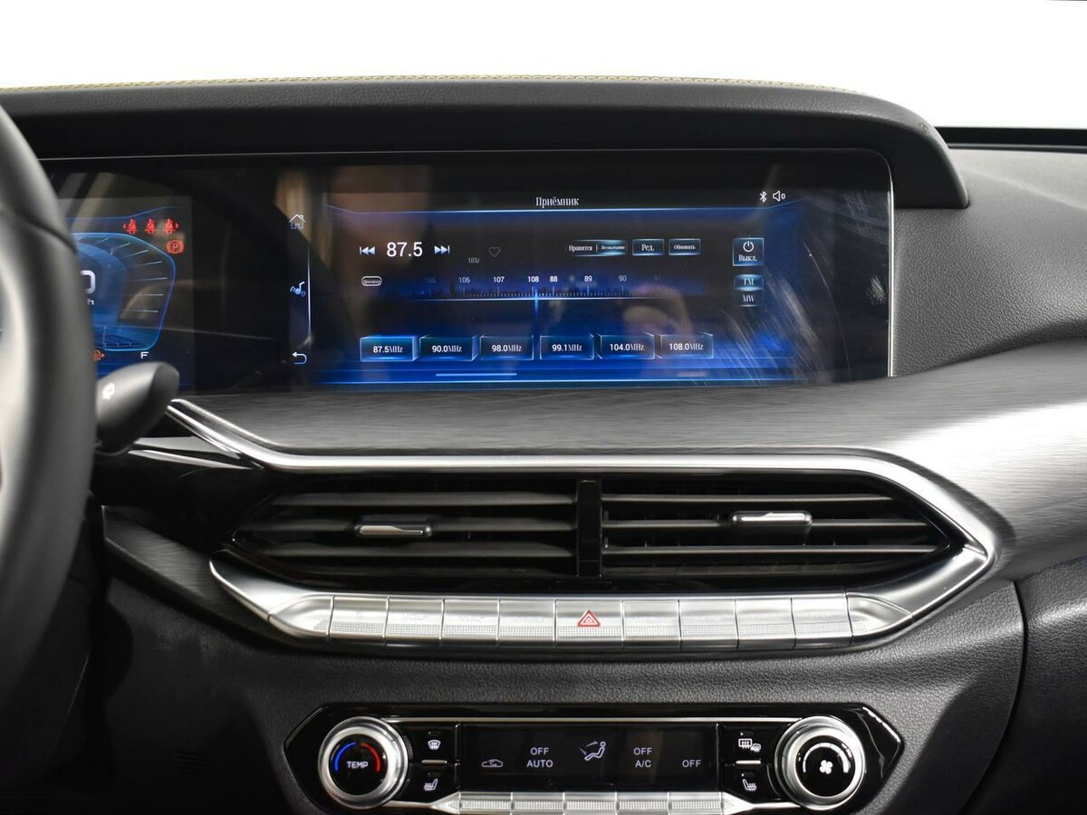 FAW Bestune T77 с пробегом — 2024 год. Фото: #12