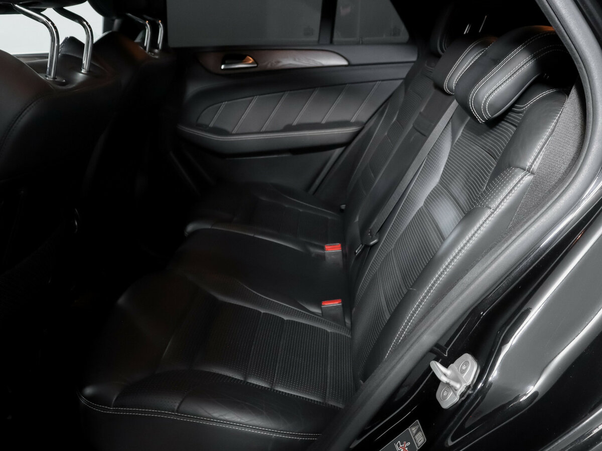 Mercedes-Benz GLE с пробегом — 2015 год. Фото: #9