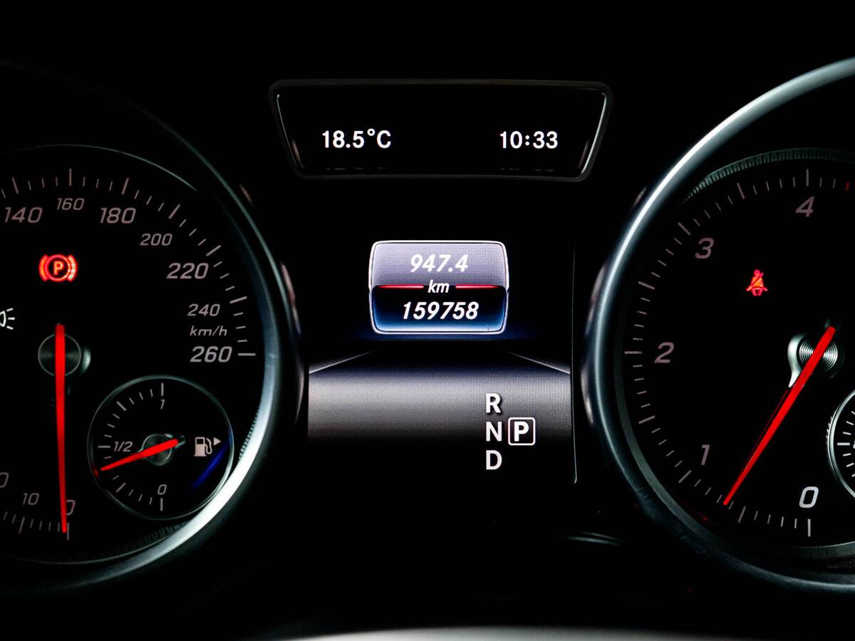 Mercedes-Benz GLE с пробегом — 2015 год. Фото: #10