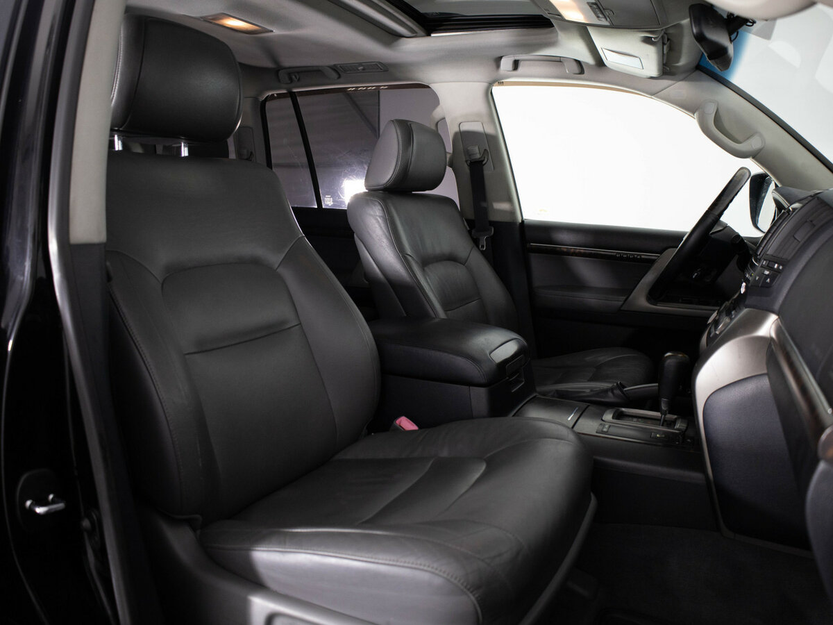 Toyota Land Cruiser с пробегом — 2008 год. Фото: #13