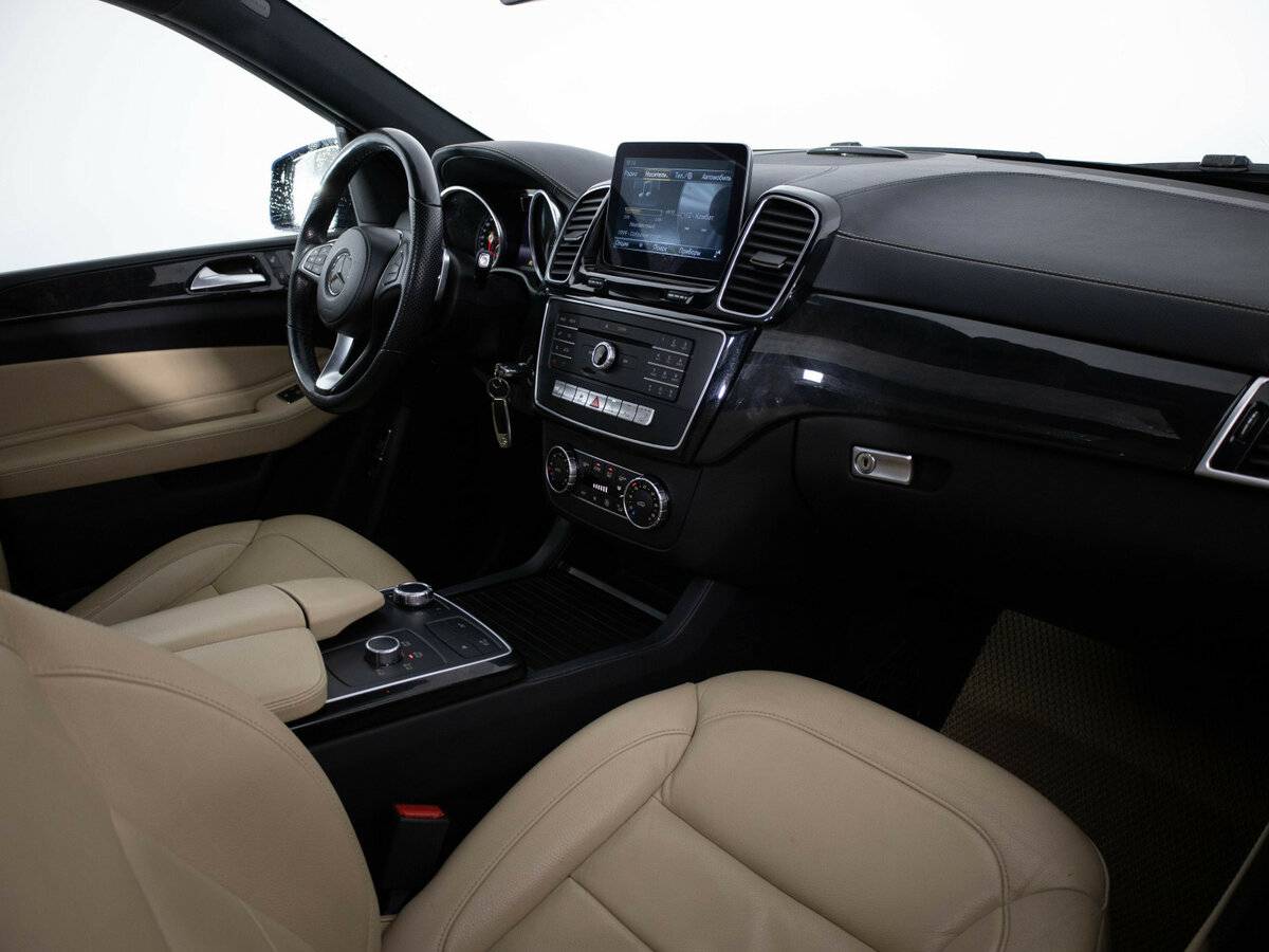 Mercedes-Benz GLS с пробегом — 2016 год. Фото: #10